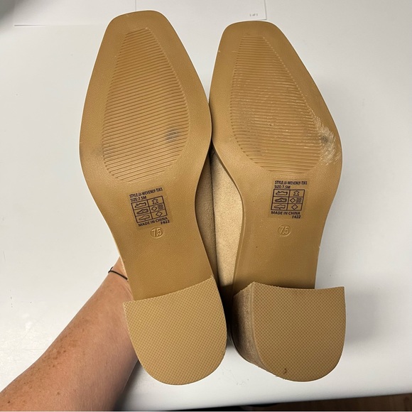 Joie Suede Tan Closed Toe Leather Block Chunky Heel Slip On Loafers Size 7.5 - Picture 6 of 12